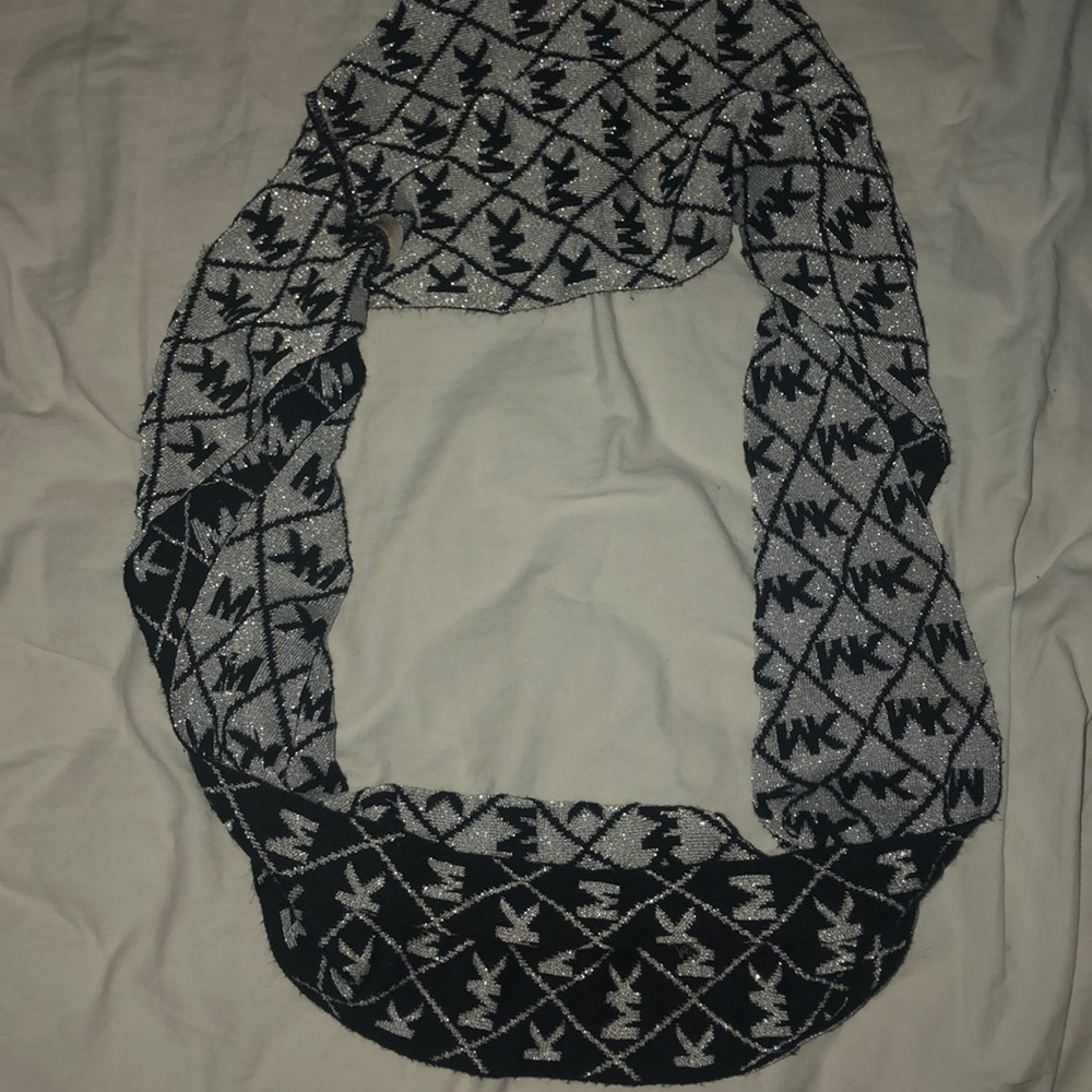 Beautiful glittery Michael Kors scarf .